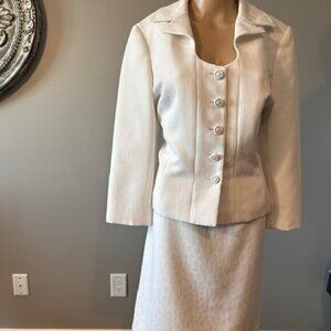 TAHARI 2PC PROFESSIONAL CREAM SKIRT SUIT